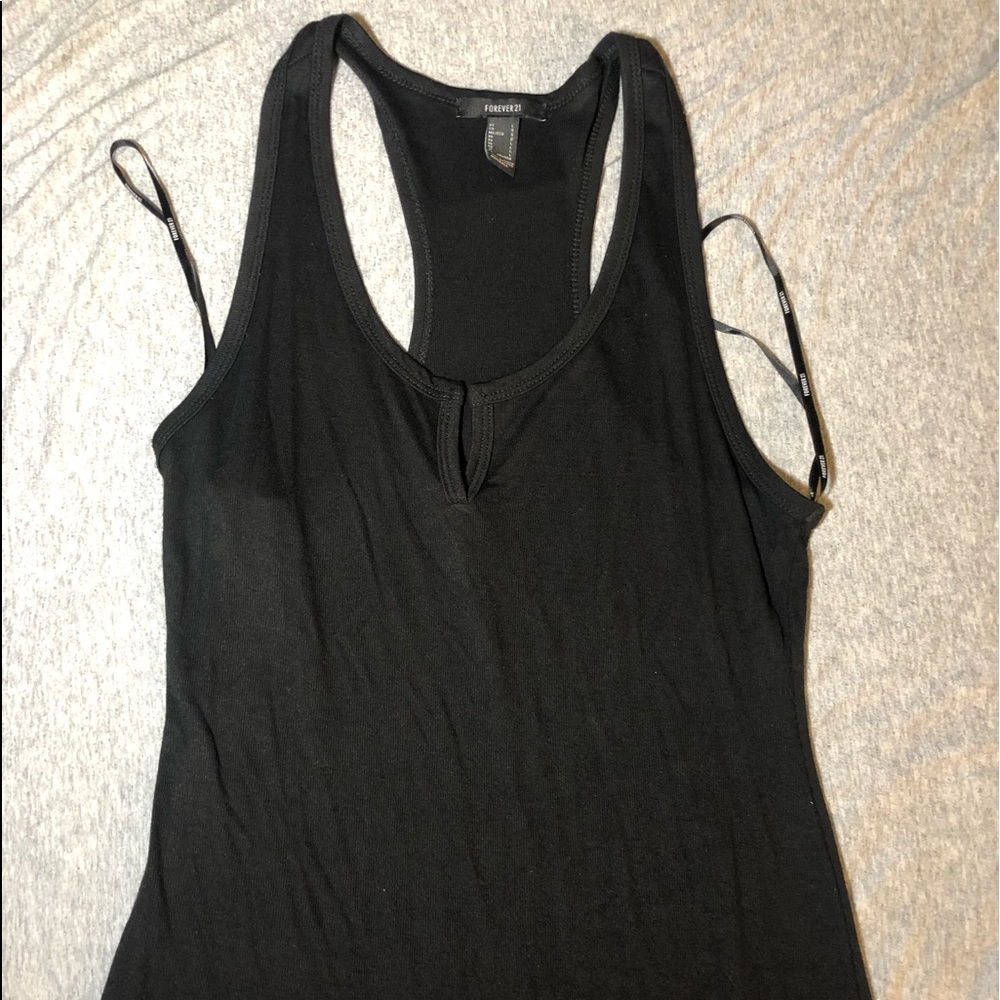 Black dress from forever 21